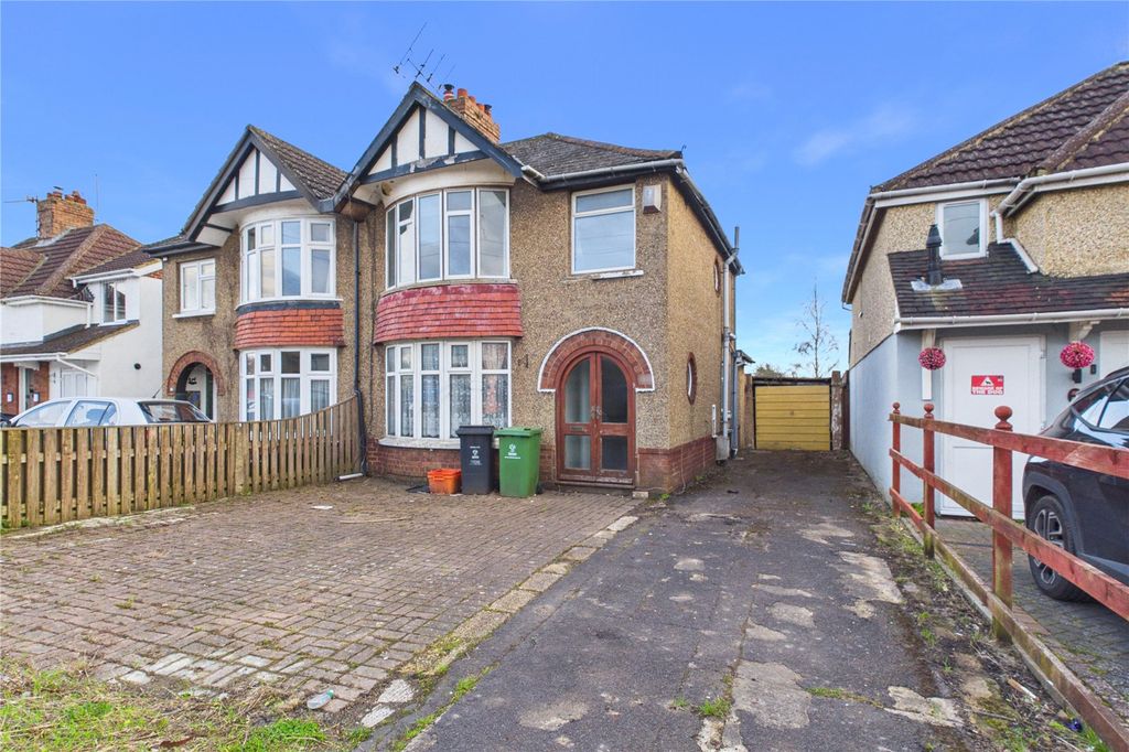 3 bed semi-detached house for saleOxford Road, Stratton St. Margaret, Swindon SN3