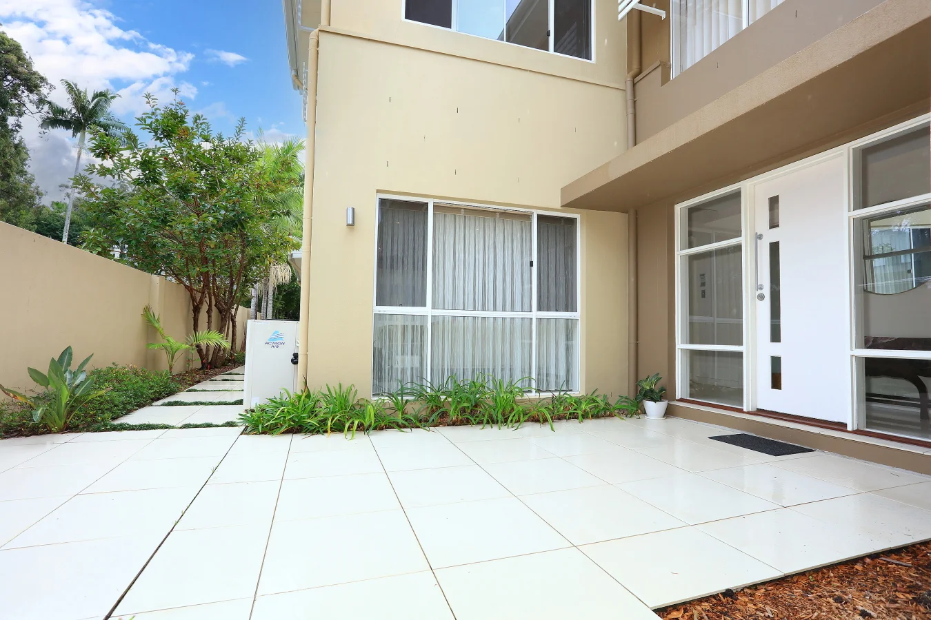 Additional image 25 of Benowa QLD 4217