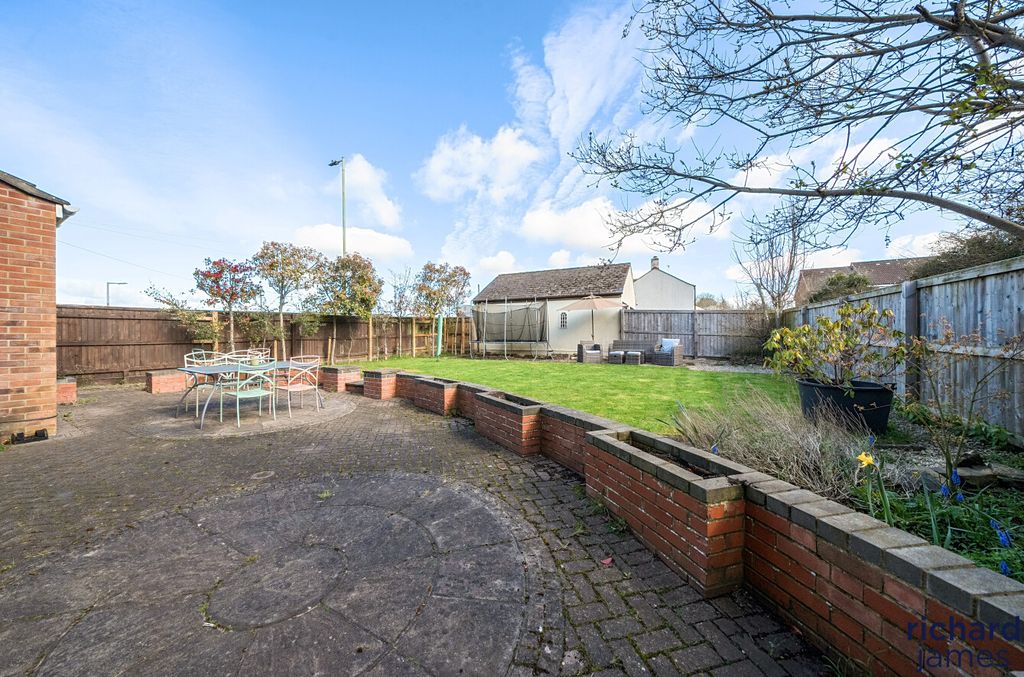 Additional image 21 of 5 bed detached house for saleStoneover Lane, Royal Wootton Bassett SN4