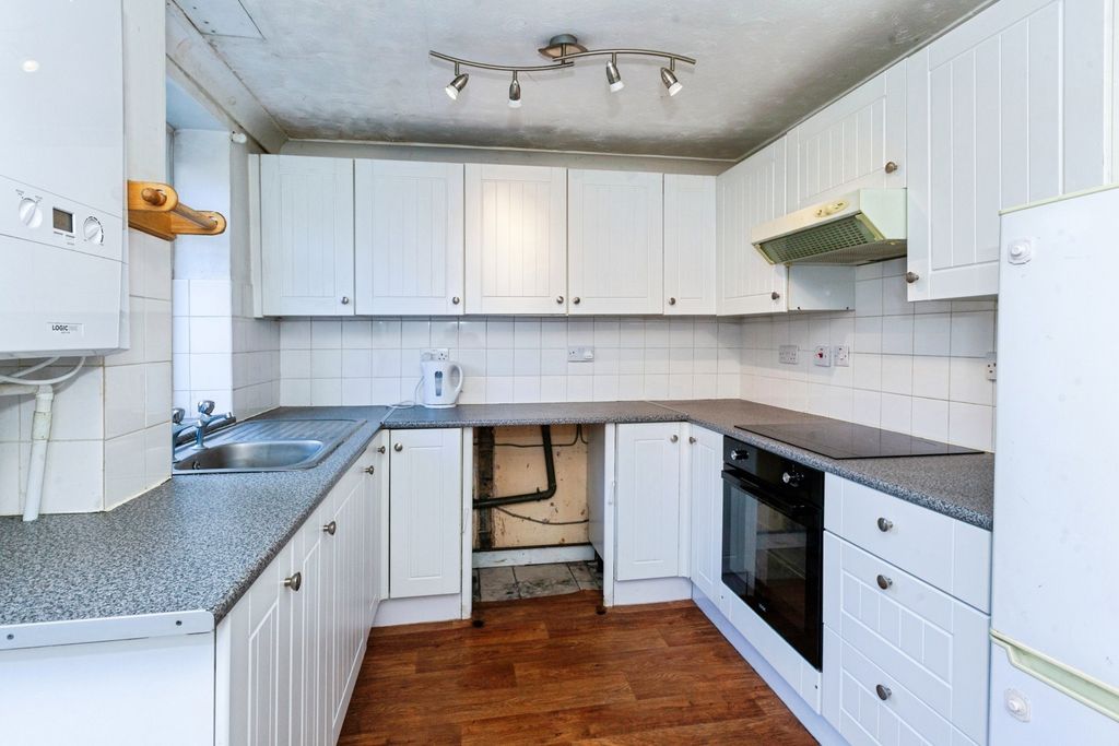 Additional image 3 of 3 bed end terrace house for saleCalfridus Way, Bracknell, Berkshire RG12