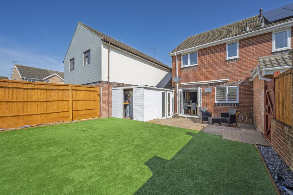 Additional image 15 of 3 bed semi-detached house for saleOlive Grove, Swindon SN25