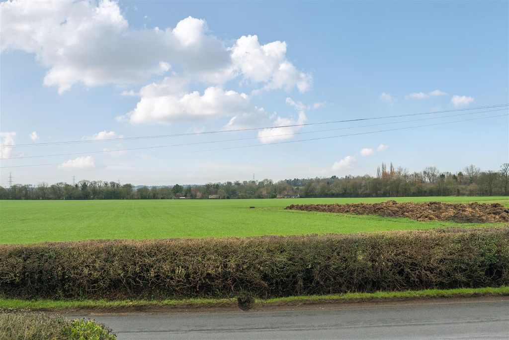 Additional image 11 of 3 bed semi-detached house for saleCorsham Road, Lacock, Chippenham SN15