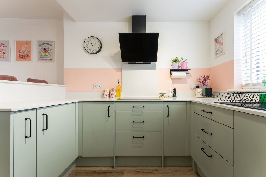 Additional image 4 of 4 bed terraced house for saleWyndham Road, Salisbury SP1