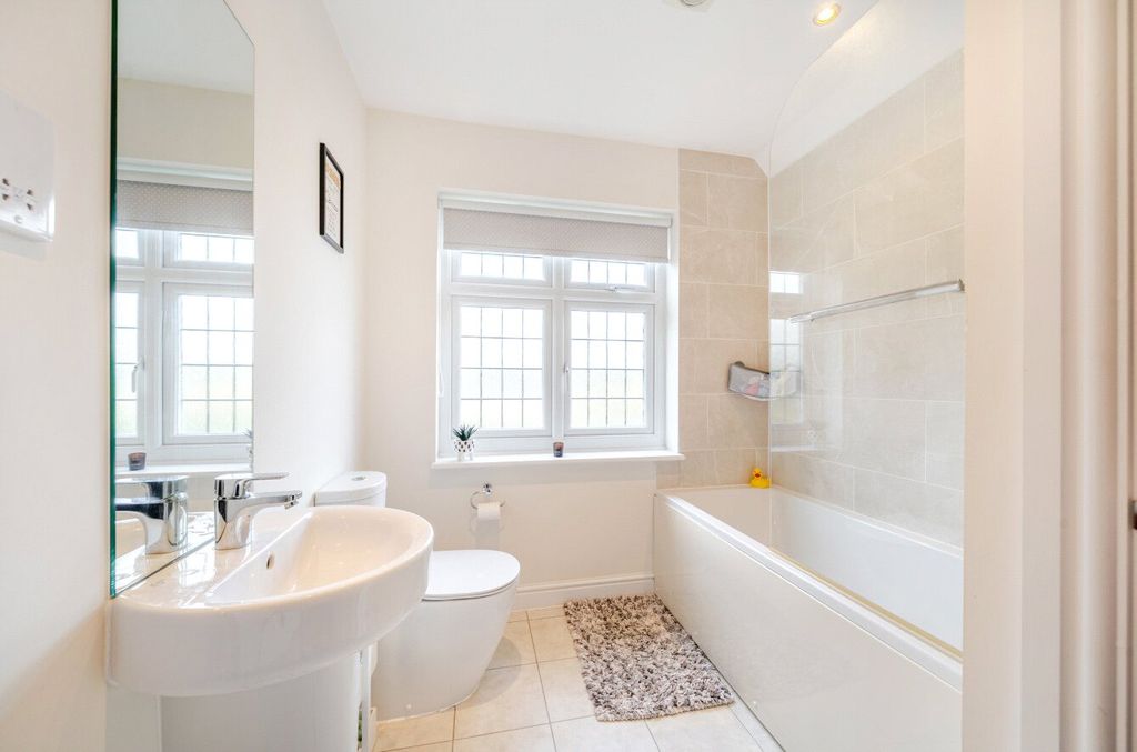 Additional image 10 of 3 bed detached house for saleAshcombe Close, Coate, Swindon SN3
