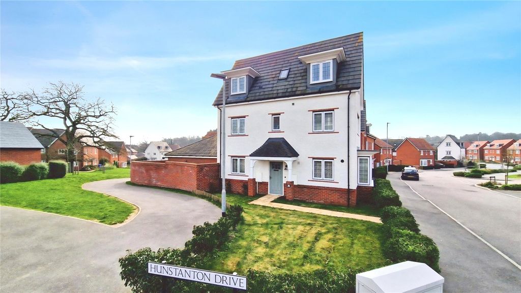 Additional image 8 of 4 bed detached house for saleSt. Georges Park, Binfield, Bracknell, Berkshire RG42