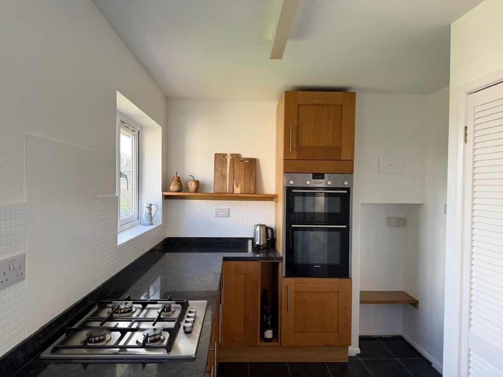 Additional image 6 of 3 bed bungalow for saleTidworth Road, Porton, Salisbury SP4