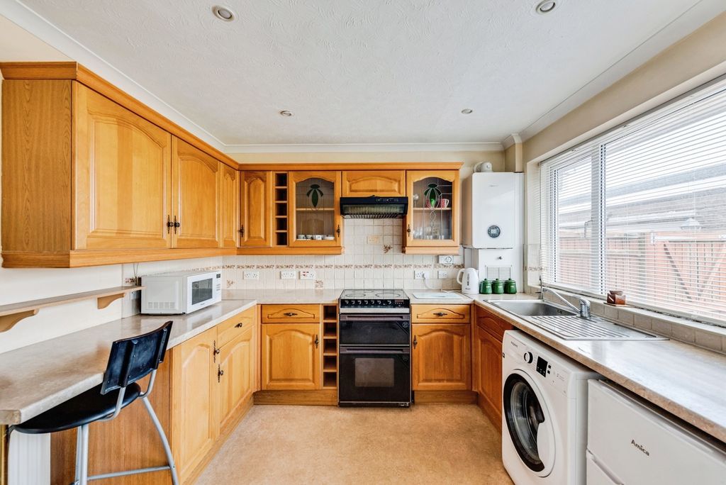 Additional image 2 of 2 bed bungalow for saleCanney Close, Chiseldon, Swindon, Wiltshire SN4
