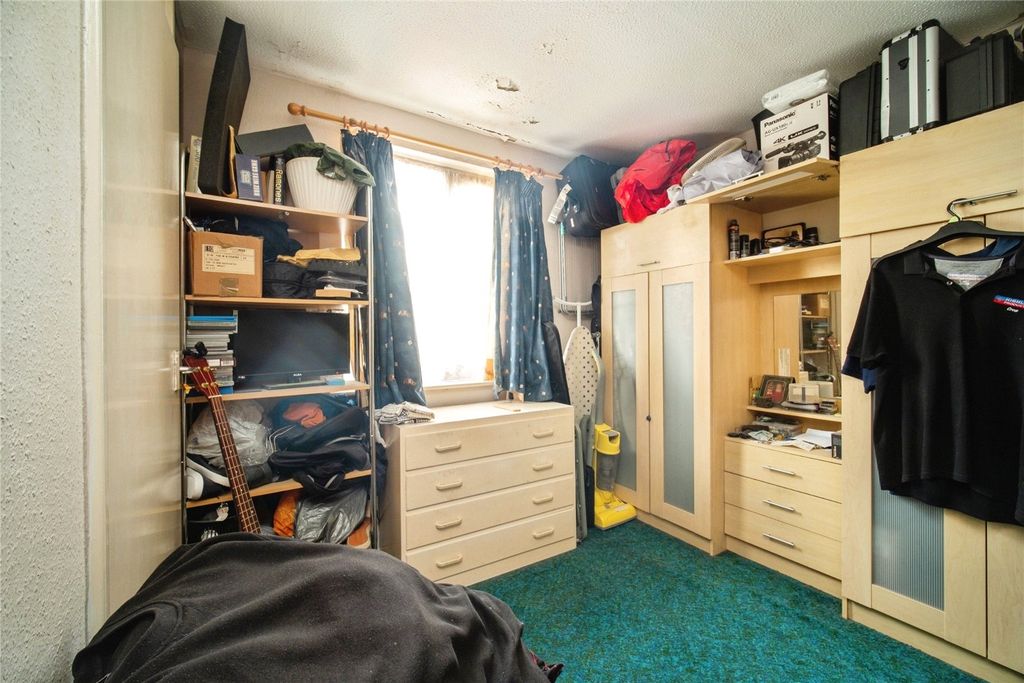 1 bed maisonette for saleLudlow, Bracknell, Berkshire RG12 photo 5