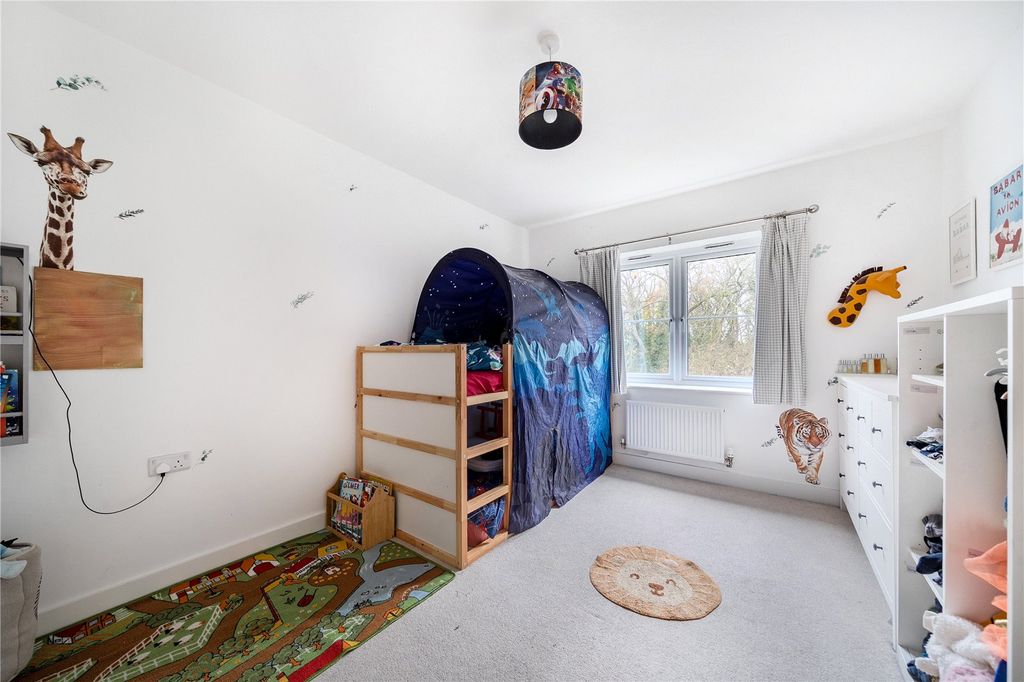 2 bed flat for saleWildridings Road, Bracknell, Berkshire RG12 photo 5