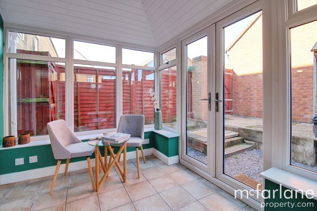 Additional image 4 of 3 bed semi-detached house for saleMattocks Path, Swindon SN1