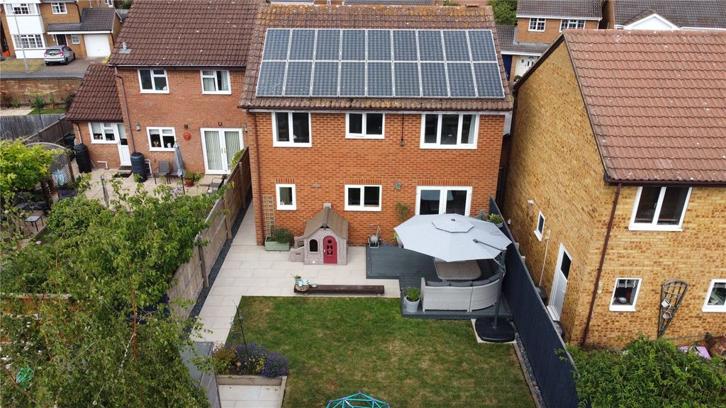 Additional image 34 of 4 bed detached house for saleGifford Road, Stratton, Swindon SN3