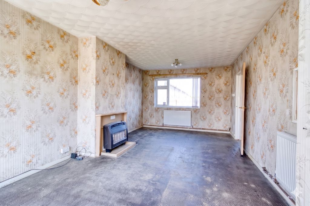 Additional image 3 of 3 bed terraced house for salePakenham Road, Swindon SN3