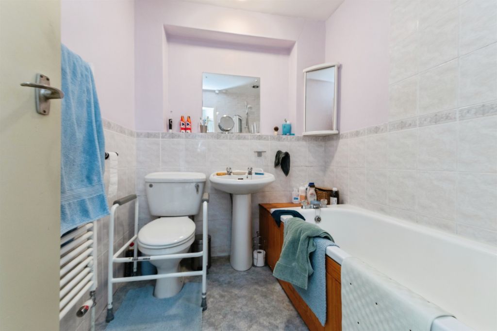 Additional image 19 of 5 bed detached house for saleThe Ridge, Woodfalls, Salisbury SP5