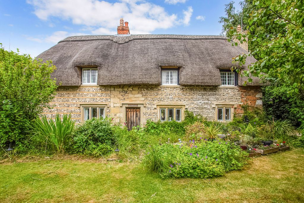 3 bed cottage for saleShrewton, Salisbury SP3