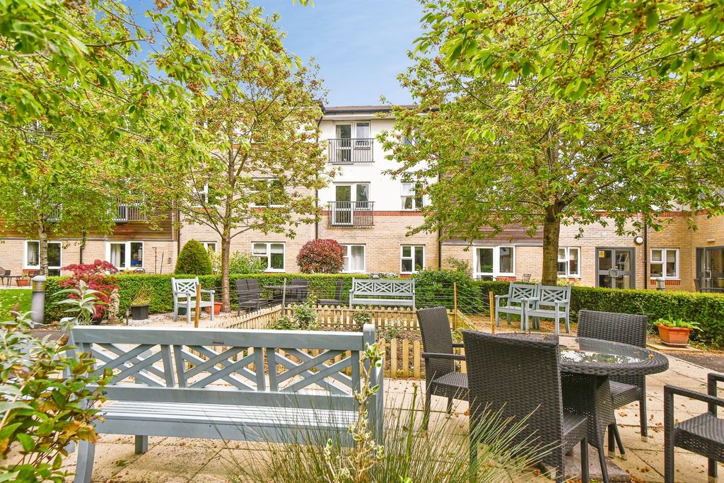 Additional image 14 of 2 bed flat for saleKingsdown Road, South Marston, Swindon SN3
