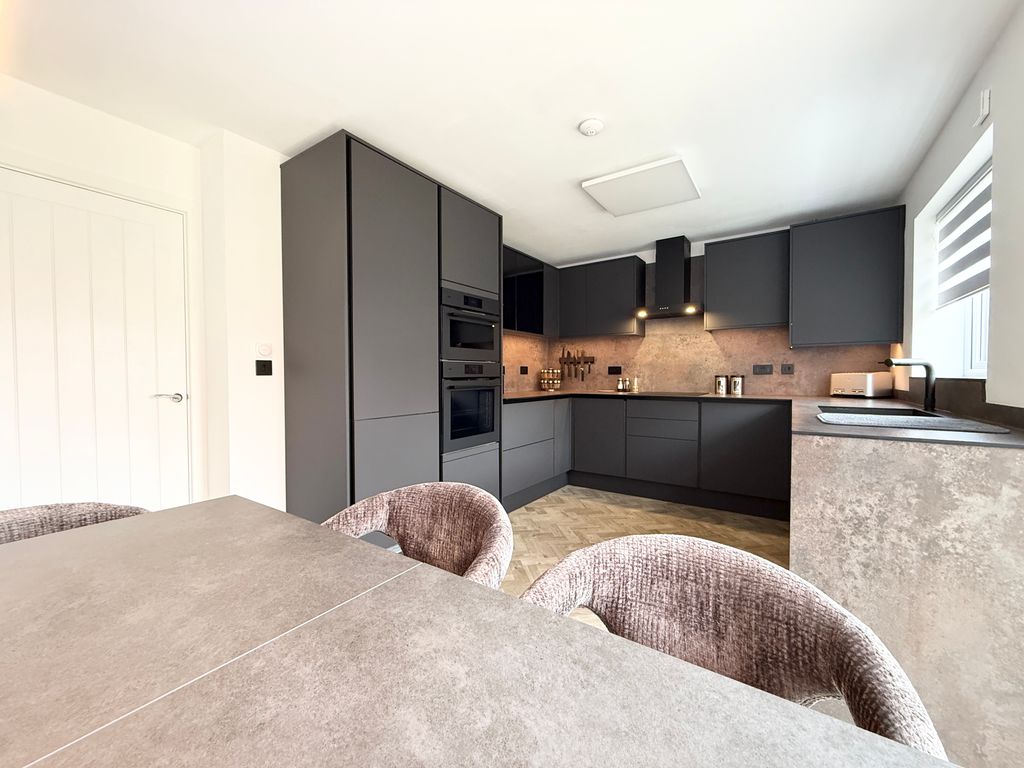 Additional image 3 of 3 bed detached house for saleWatercress Way, Wroughton, Swindon SN4