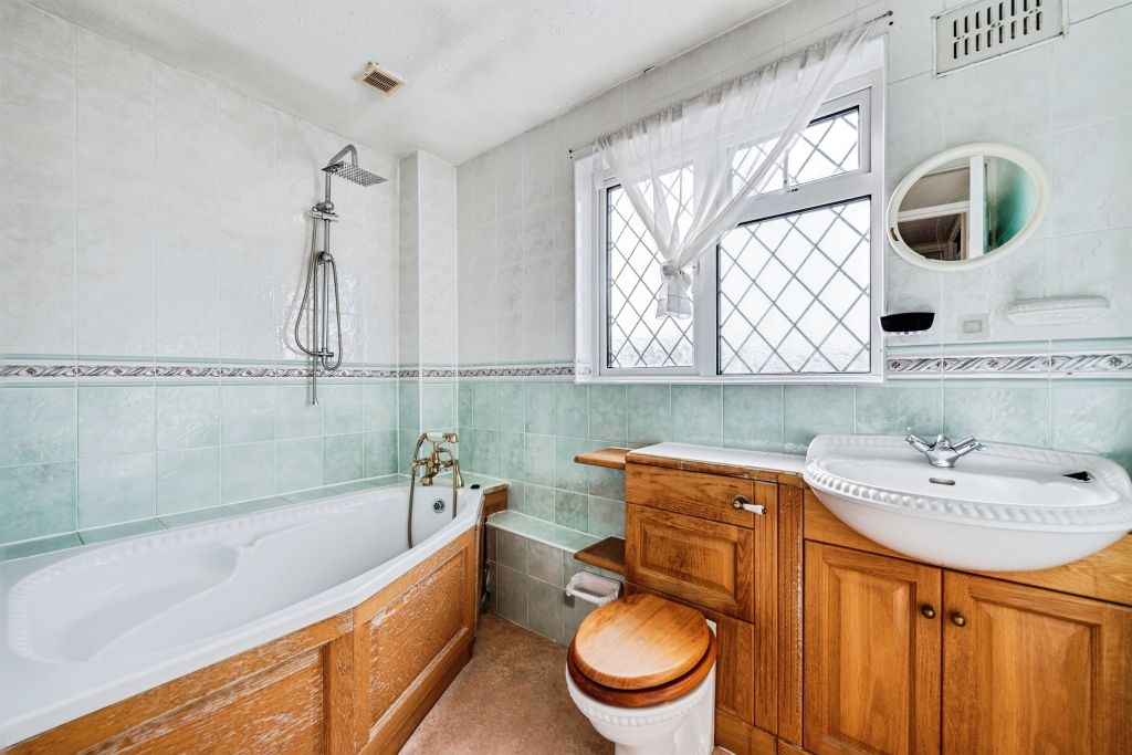 Additional image 17 of 4 bed semi-detached house for saleCastlefield Close, Eastleaze, Swindon SN5