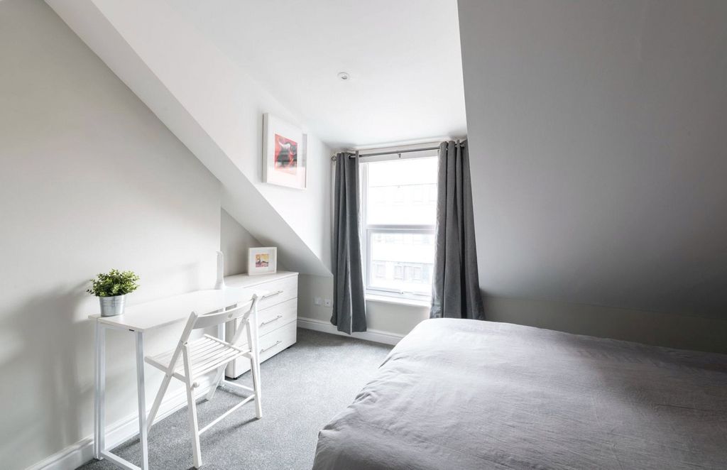 Additional image 32 of 10 bed terraced house for saleMilton Road, Swindon SN1