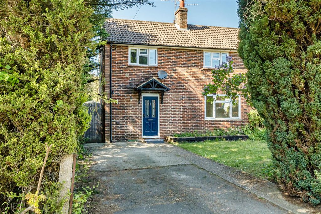 Additional image 16 of 3 bed semi-detached house for saleCricket Field Grove, Crowthorne, Berkshire RG45
