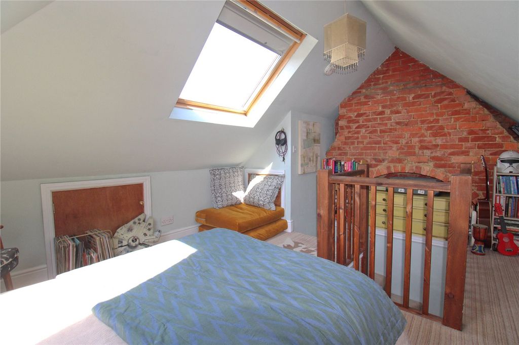 Additional image 26 of 4 bed semi-detached house for saleClarendon Avenue, Trowbridge BA14