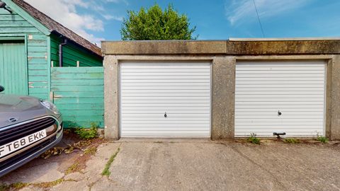 Heol Y Deri, Rhiwbina, Cardiff CF14, Parking/garage for sale