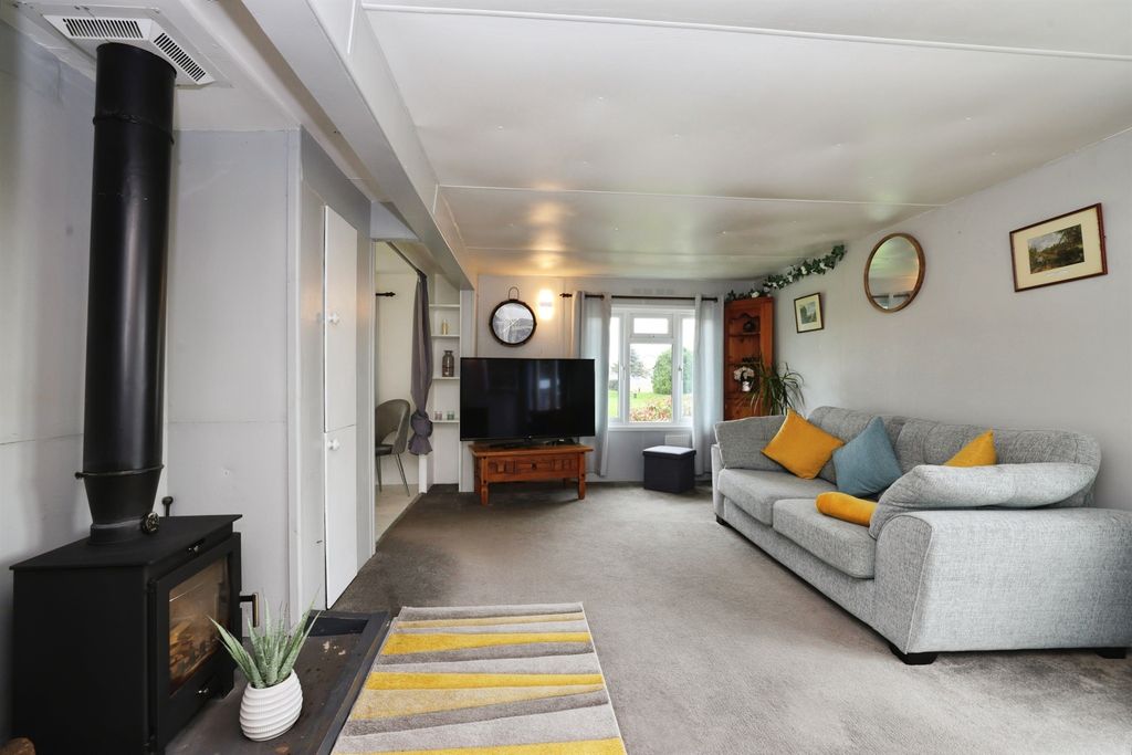 Additional image 3 of 2 bed mobile/park home for saleHillview Park Home Estate, Oare, Marlborough SN8