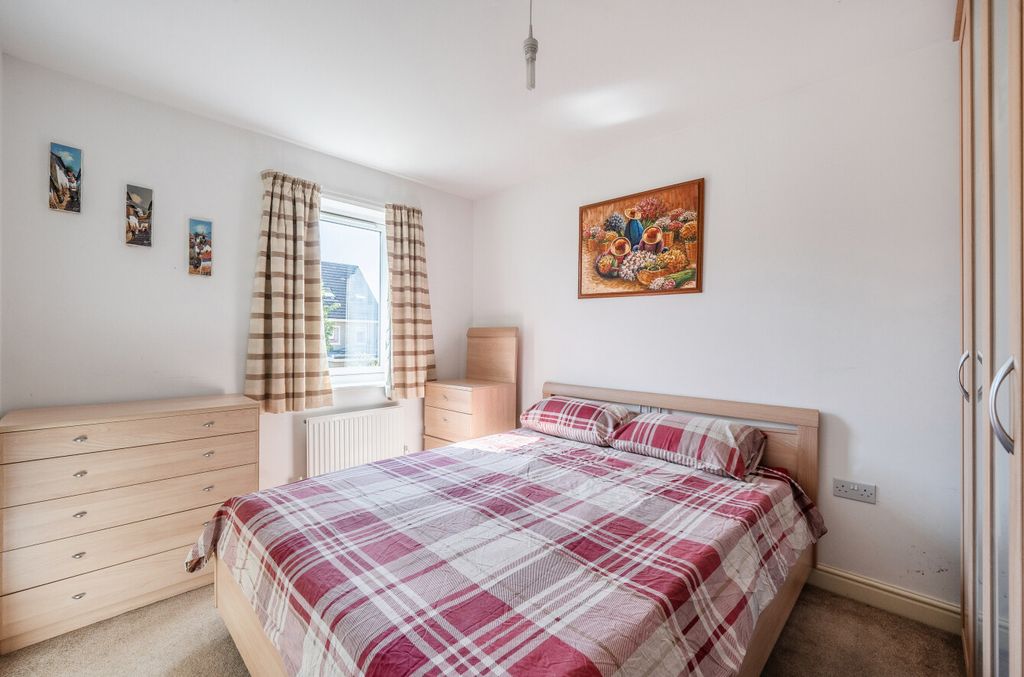 Additional image 6 of 4 bed detached house for saleTornado Chase, Bracknell, Berkshire RG12