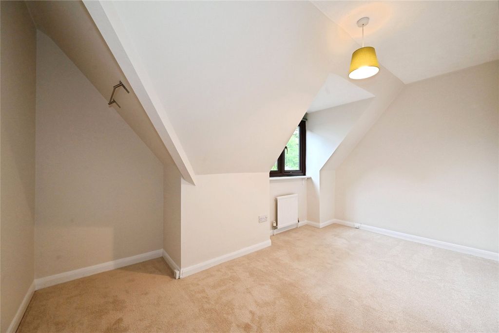 Additional image 18 of 3 bed detached house for saleKings Road, Crowthorne, Berkshire RG45