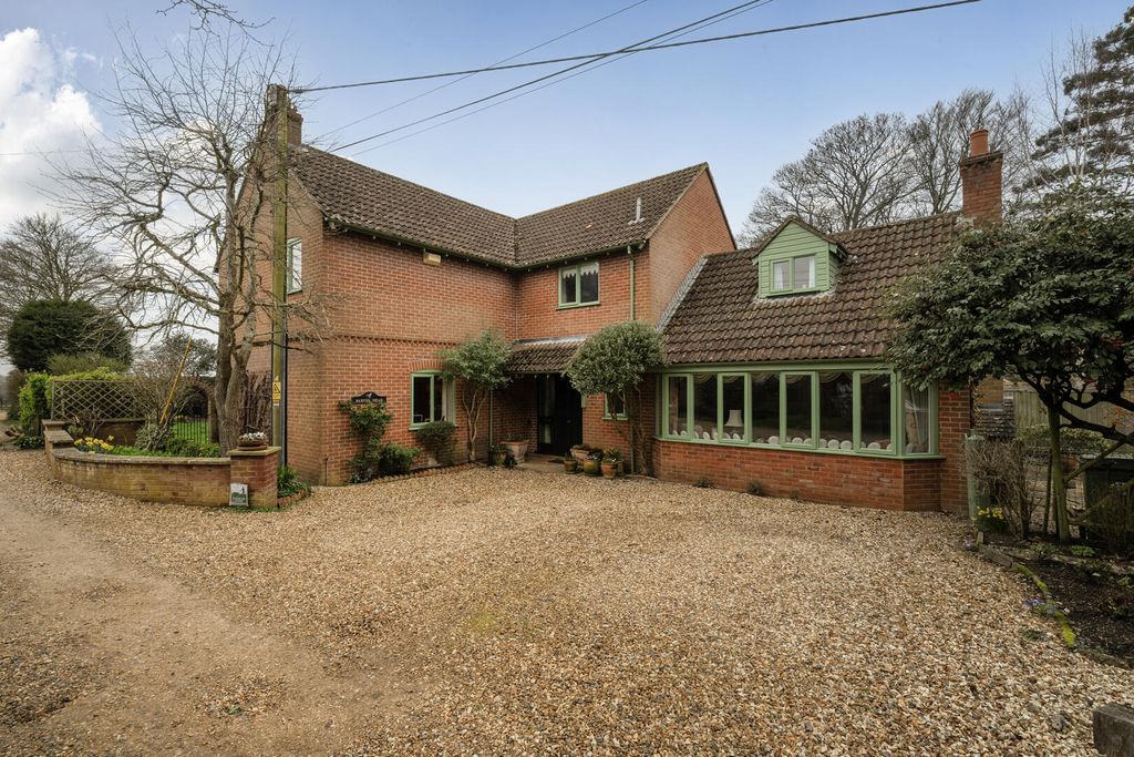 4 bed detached house for saleCoach Barton, Steeple Ashton, Trowbridge BA14