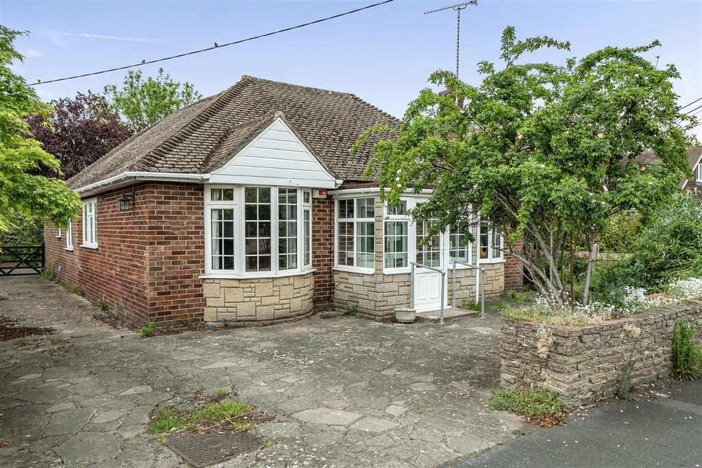 3 bed detached bungalow for saleBranksome Hill Road College Town, Sandhurst, Berkshire GU47