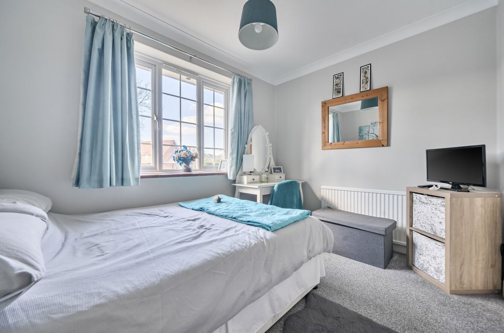 Additional image 25 of 4 bed detached house for saleJigs Lane South, Warfield, Bracknell RG42