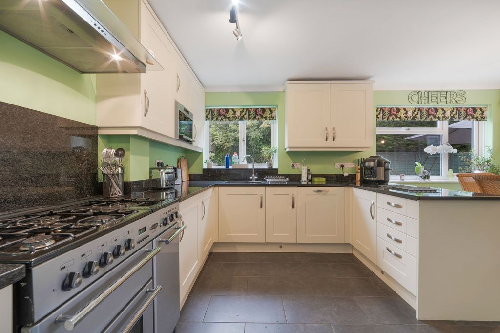 Additional image 3 of 3 bed link detached house for saleNew Road, Ascot SL5
