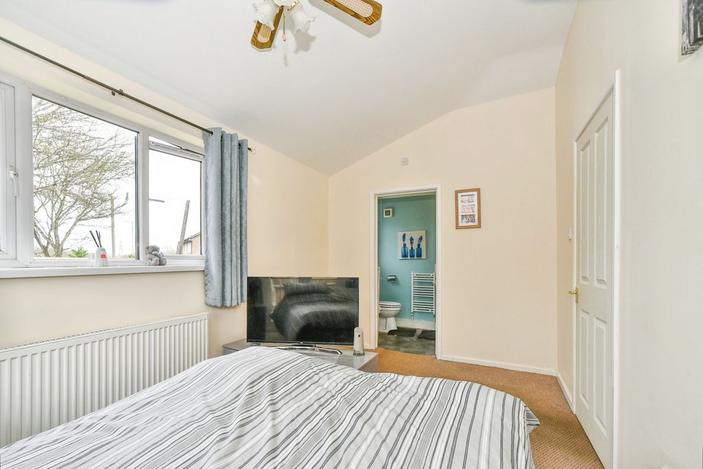Additional image 13 of 3 bed end terrace house for saleFyne Close - Sparcells, Swindon SN5