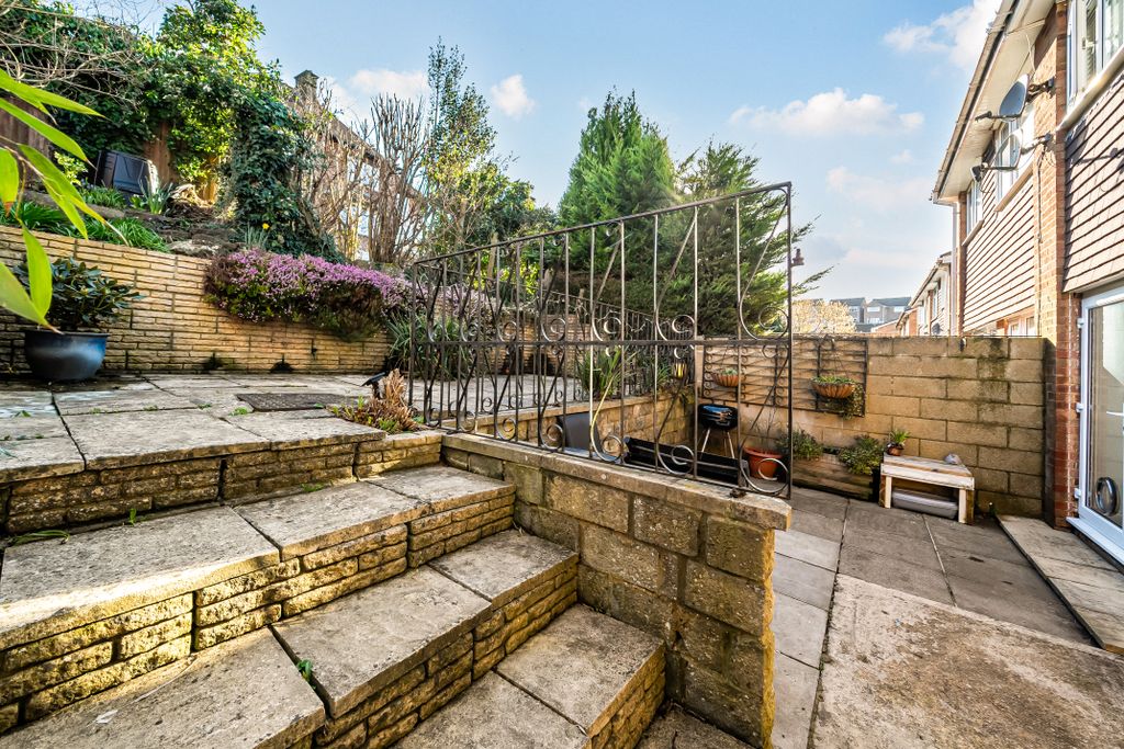 Additional image 20 of 3 bed semi-detached house for saleValleyside, Kingshill, Swindon SN1