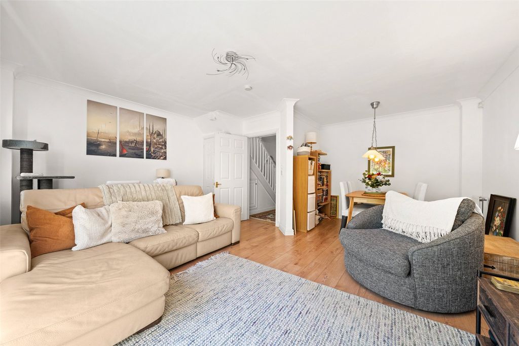 Additional image 4 of 3 bed semi-detached house for saleBroad Lane, Bracknell, Berkshire RG12