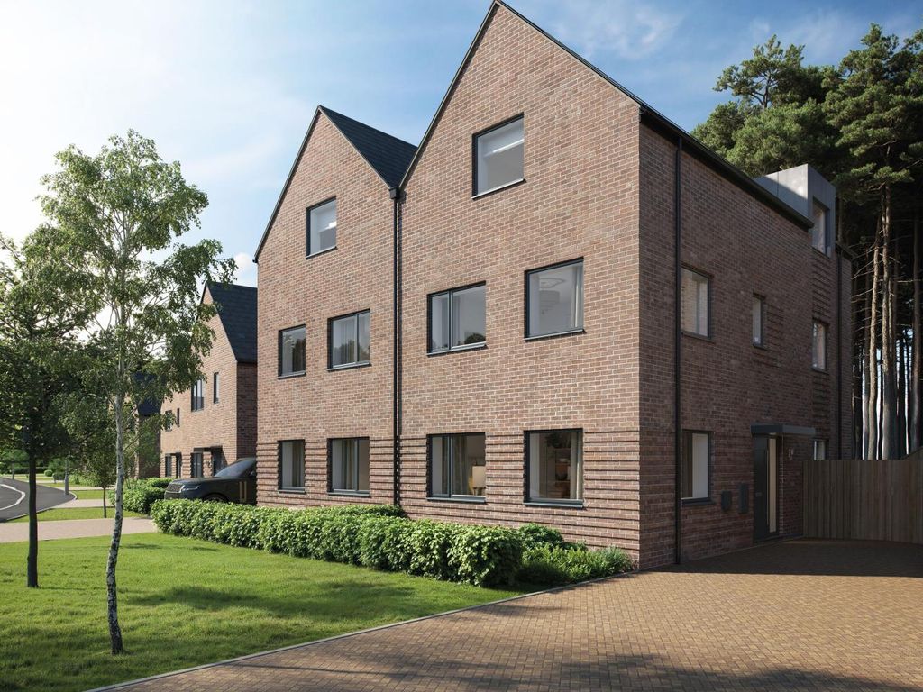 3 bed semi-detached house for sale1 Bream Way, Wokingham RG40