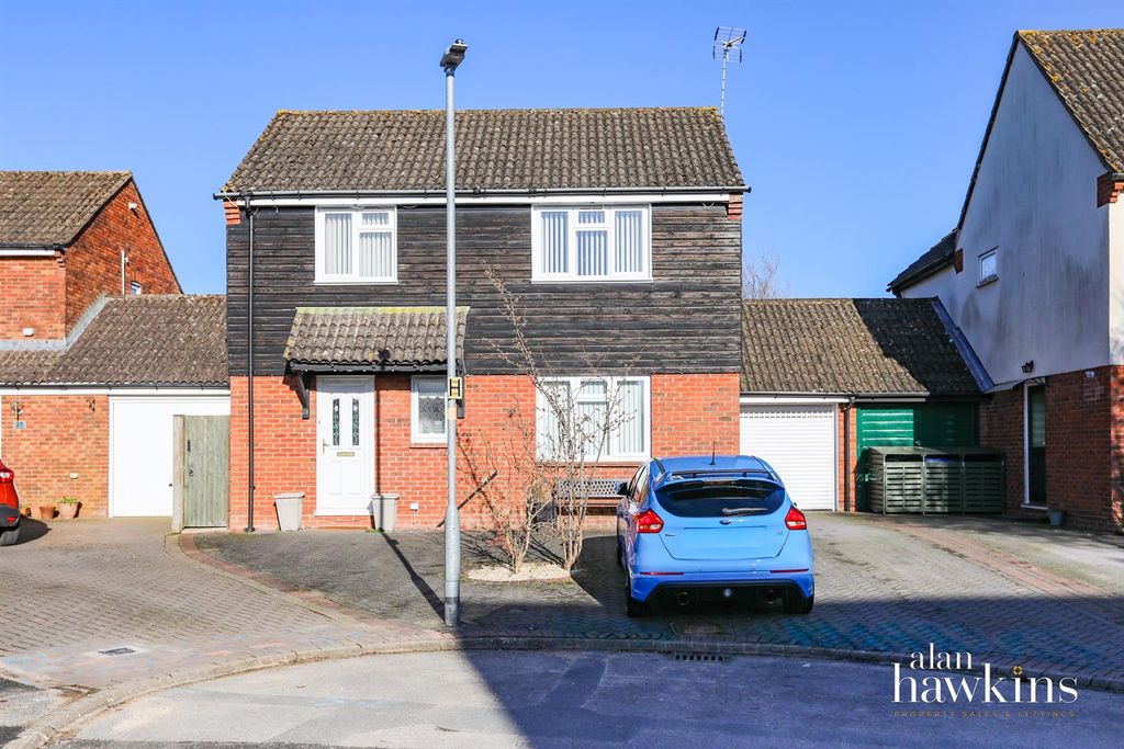 Additional image 18 of 4 bed detached house for saleHigh Mead, Woodshaw, Royal Wootton Bassett SN4