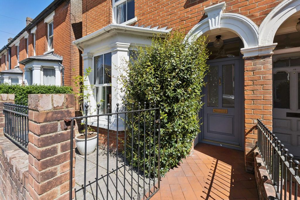Additional image 21 of 3 bed semi-detached house for saleHulse Road, Salisbury SP1