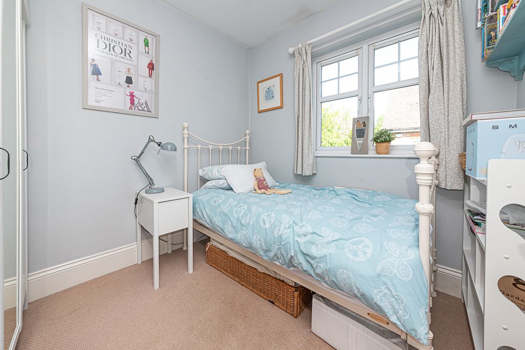 Additional image 13 of 4 bed detached house for saleThe Limes, Haley Green, Bracknell, Berks RG42