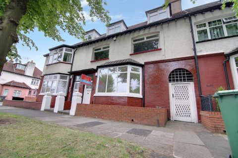 Dovedale Road, Mossley Hill, Liverpool L18