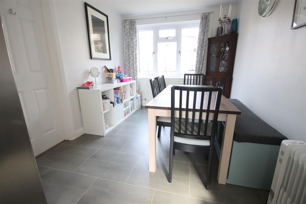 Additional image 5 of 4 bed detached house for saleAnglesey Mead, Chippenham SN15