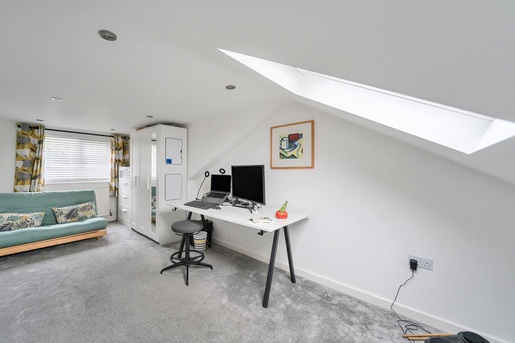 Additional image 17 of 6 bed detached house for saleFennel Close, Swindon SN2