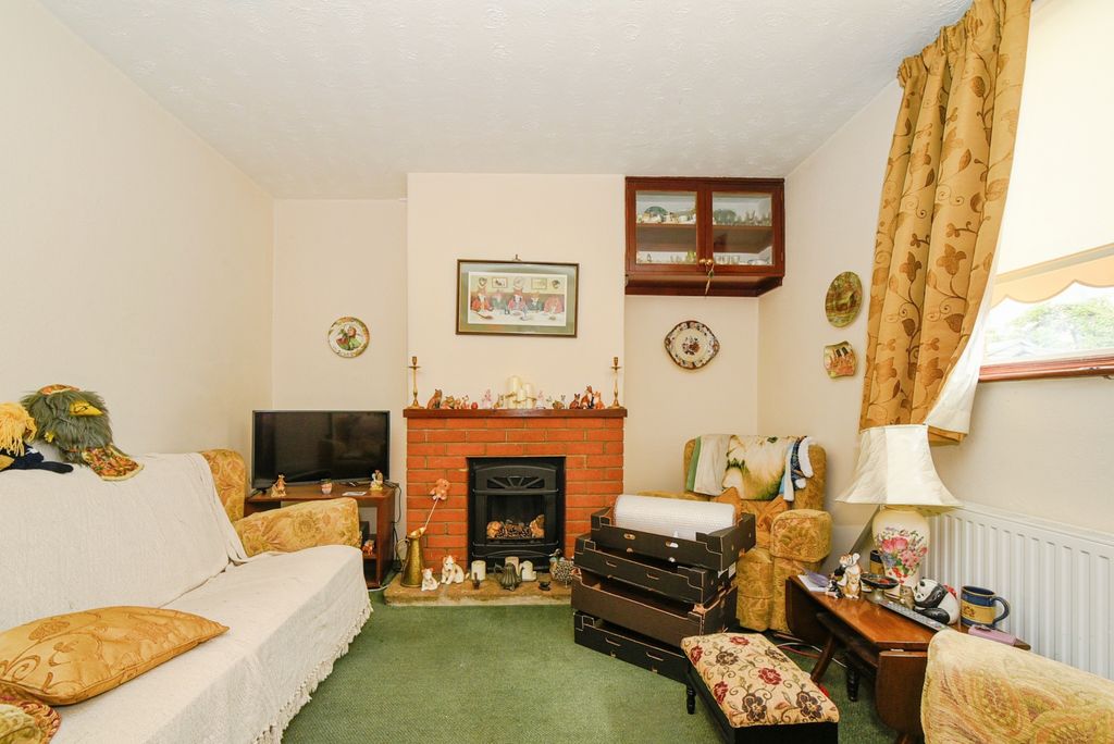 Additional image 10 of 2 bed terraced house for saleEstcourt Crescent, Devizes SN10