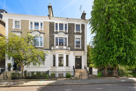 Essex Villas, London W8
