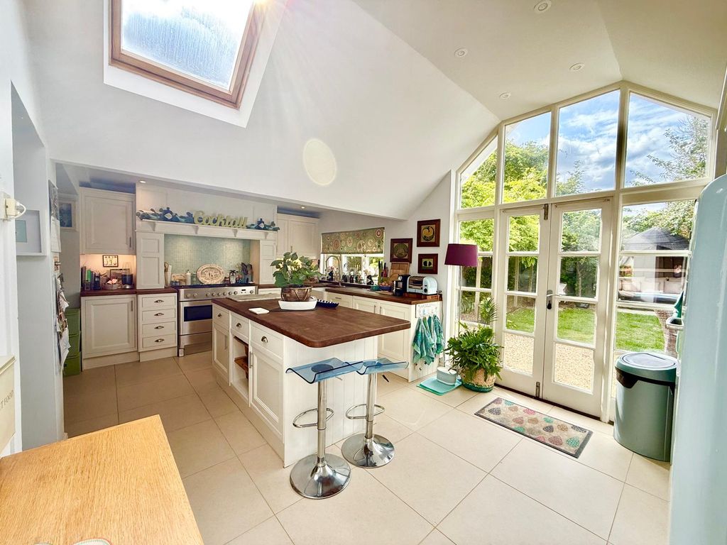 4 bed terraced house for saleChurch Street, Steeple Ashton BA14