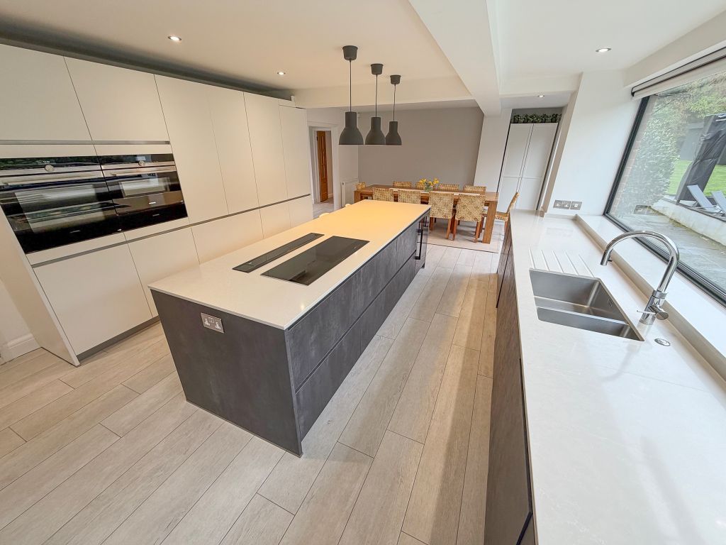 Additional image 3 of 5 bed detached house for saleWalton Drive, Ascot SL5