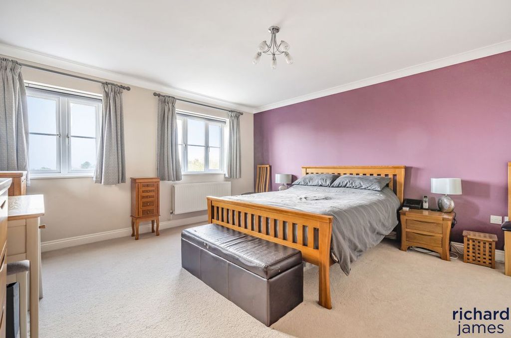 Additional image 11 of 5 bed detached house for saleOkus Road, Swindon SN1