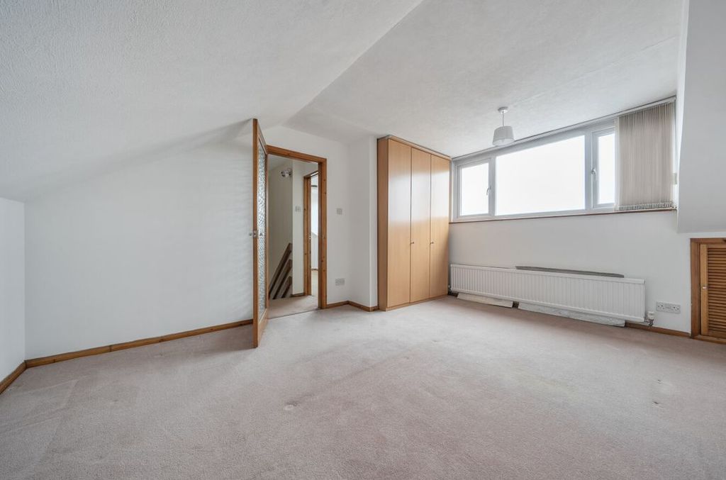 Additional image 5 of 4 bed semi-detached house for saleMedina Way, Stratton St Margaret, Swindon SN2