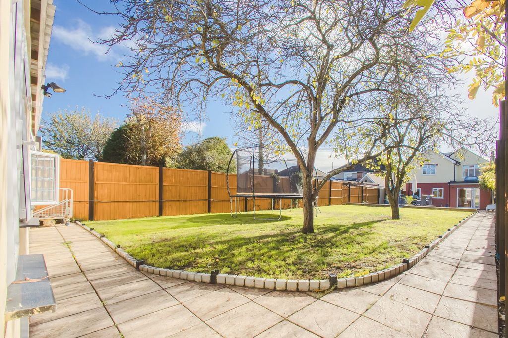 Additional image 28 of 4 bed detached house for saleOxford Road, Swindon SN3
