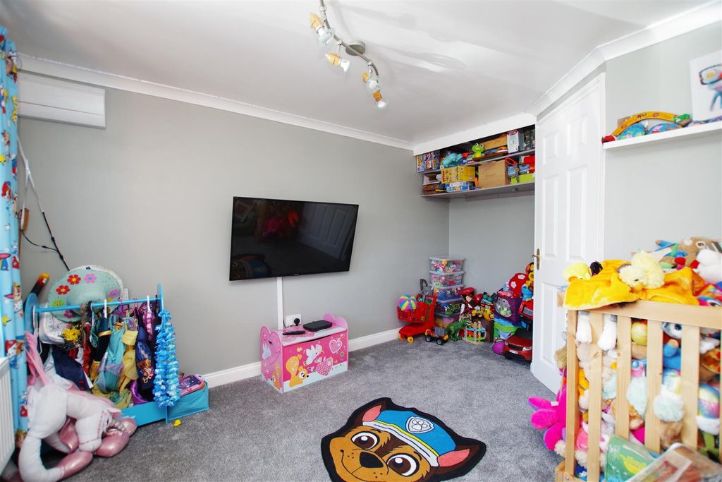 Additional image 8 of 4 bed detached house for saleNythe Road, Coleview, Swindon SN3